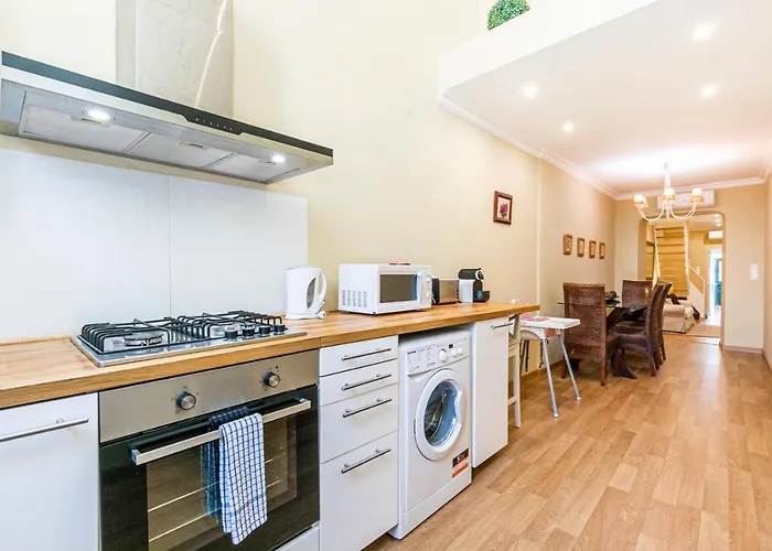 דירה Belem Skinny House