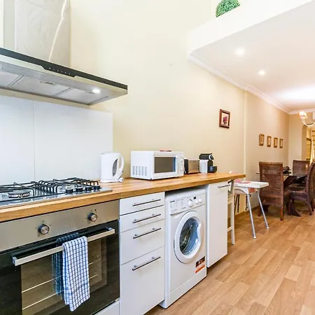 Apartman Belem Skinny House