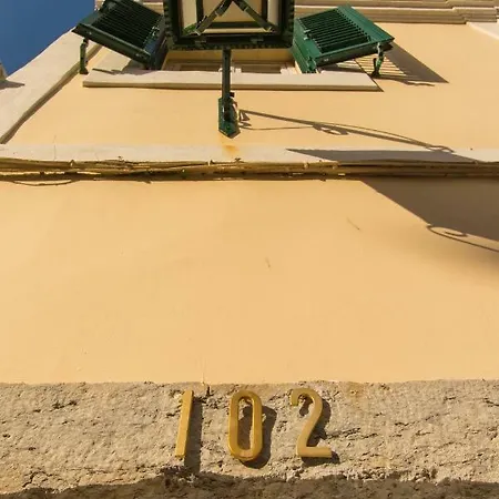 Belem Skinny House Lisboa